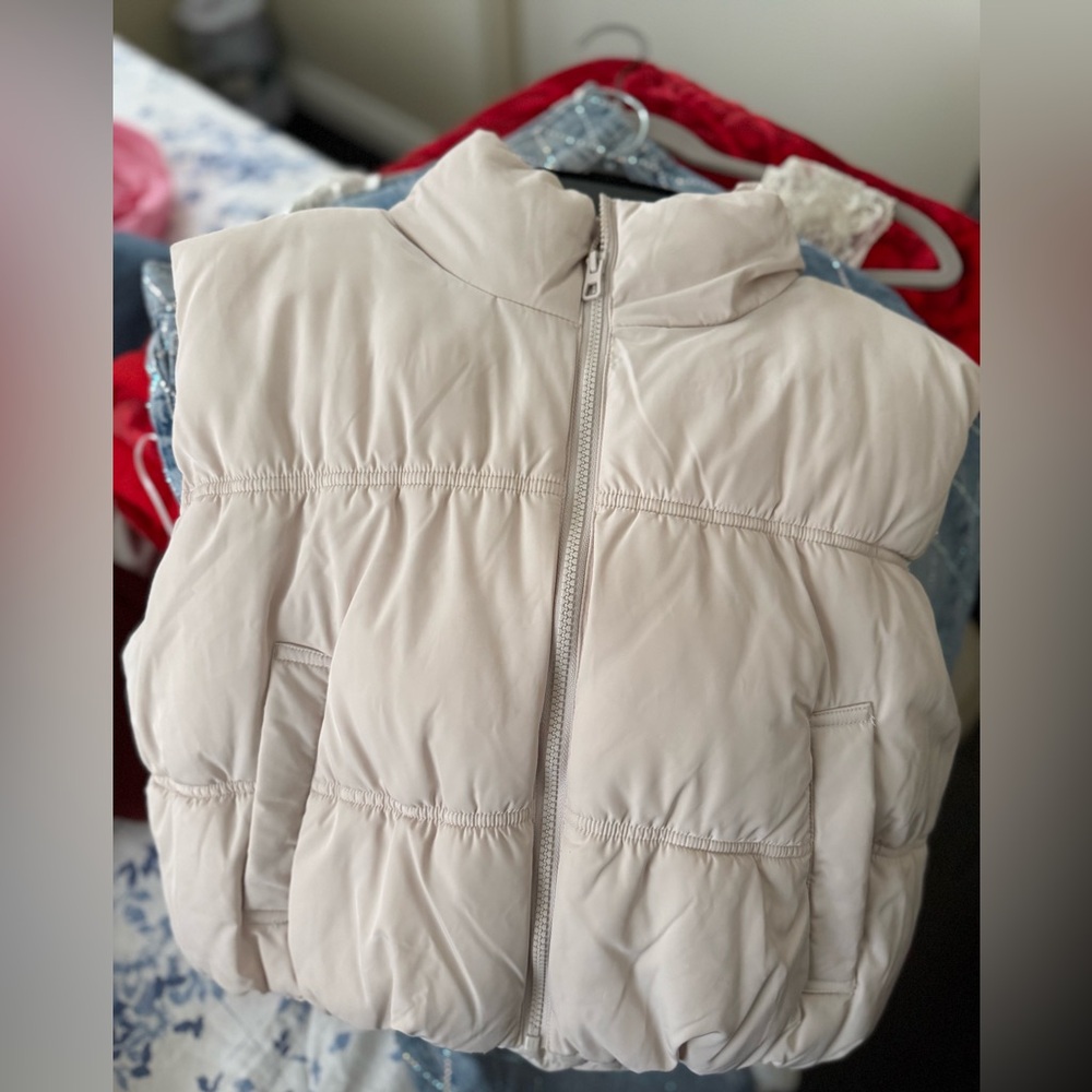 Women Cream Puffer Vest